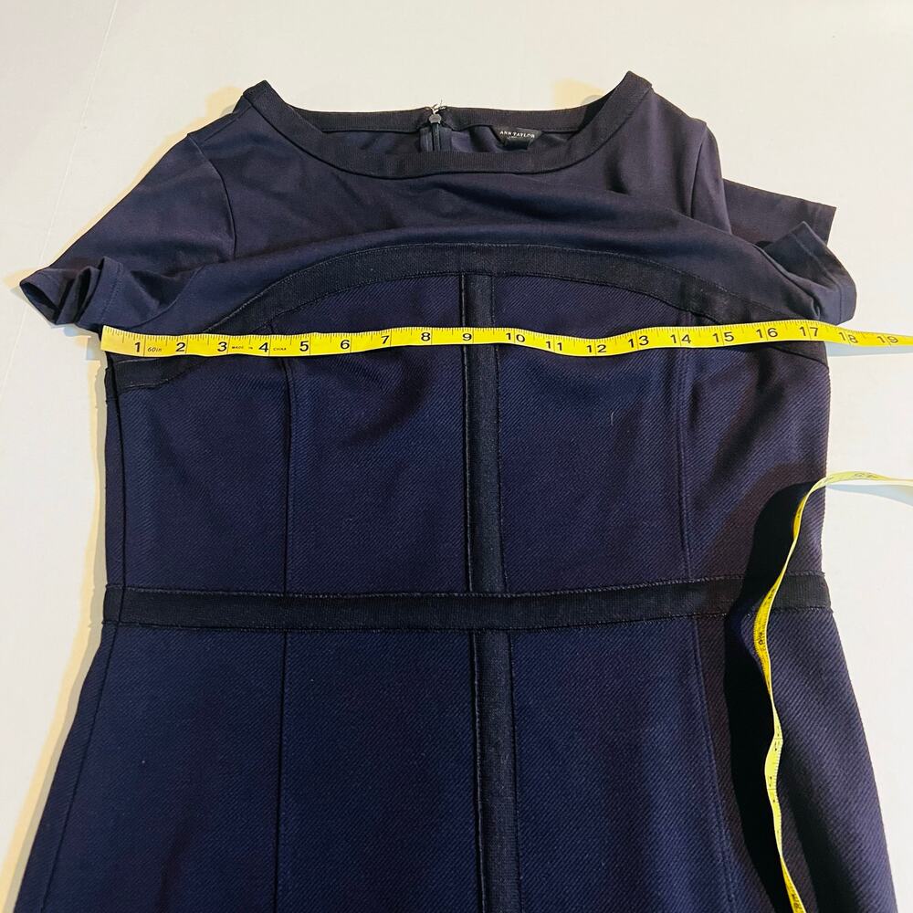 Ann Taylor Navy Crew Neck Short Sleeve Sheath Dress Size 10 - Picture 6 of 7